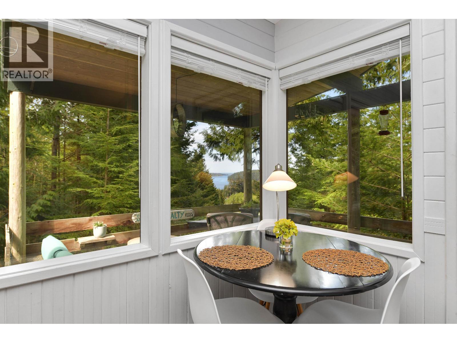 430 MCKERCHER ROAD, Mayne Island