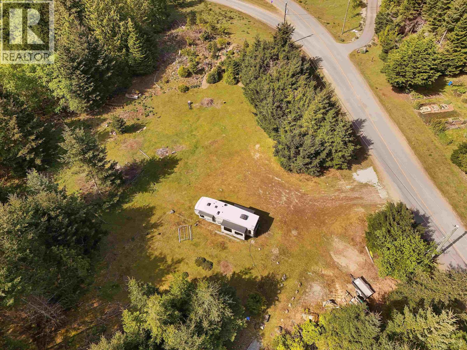 430 MCKERCHER ROAD, Mayne Island