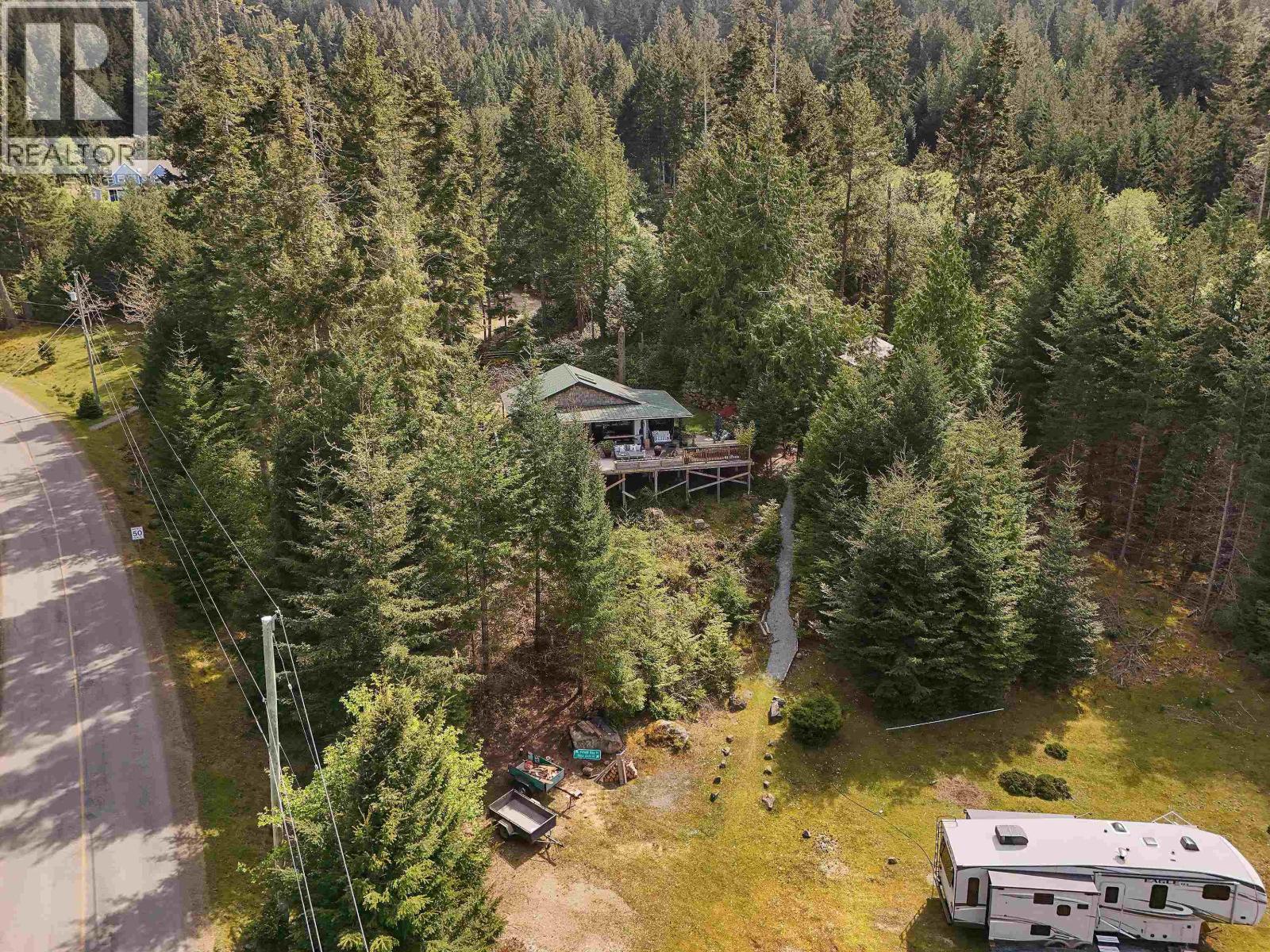 430 MCKERCHER ROAD, Mayne Island