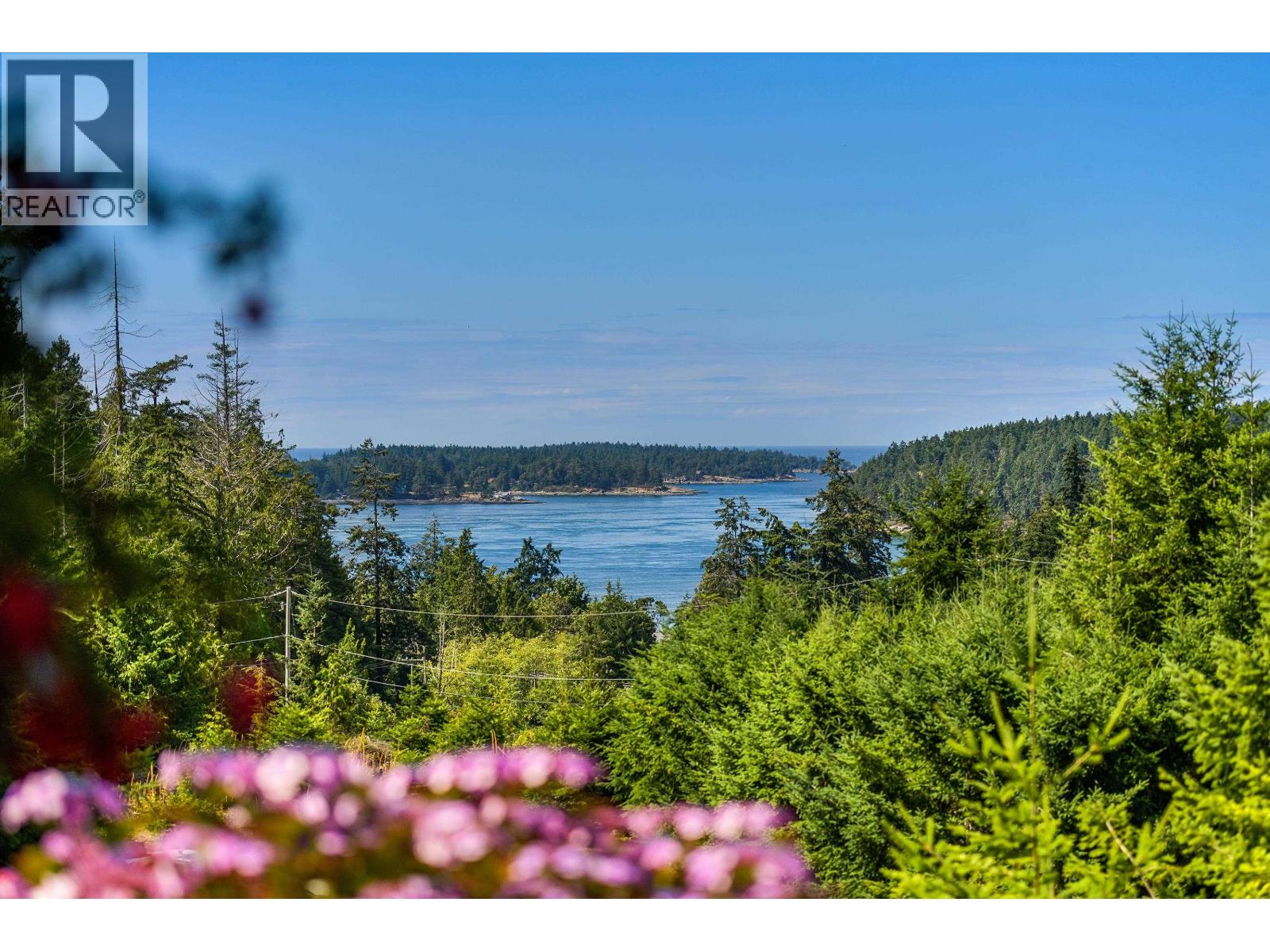430 MCKERCHER ROAD, Mayne Island