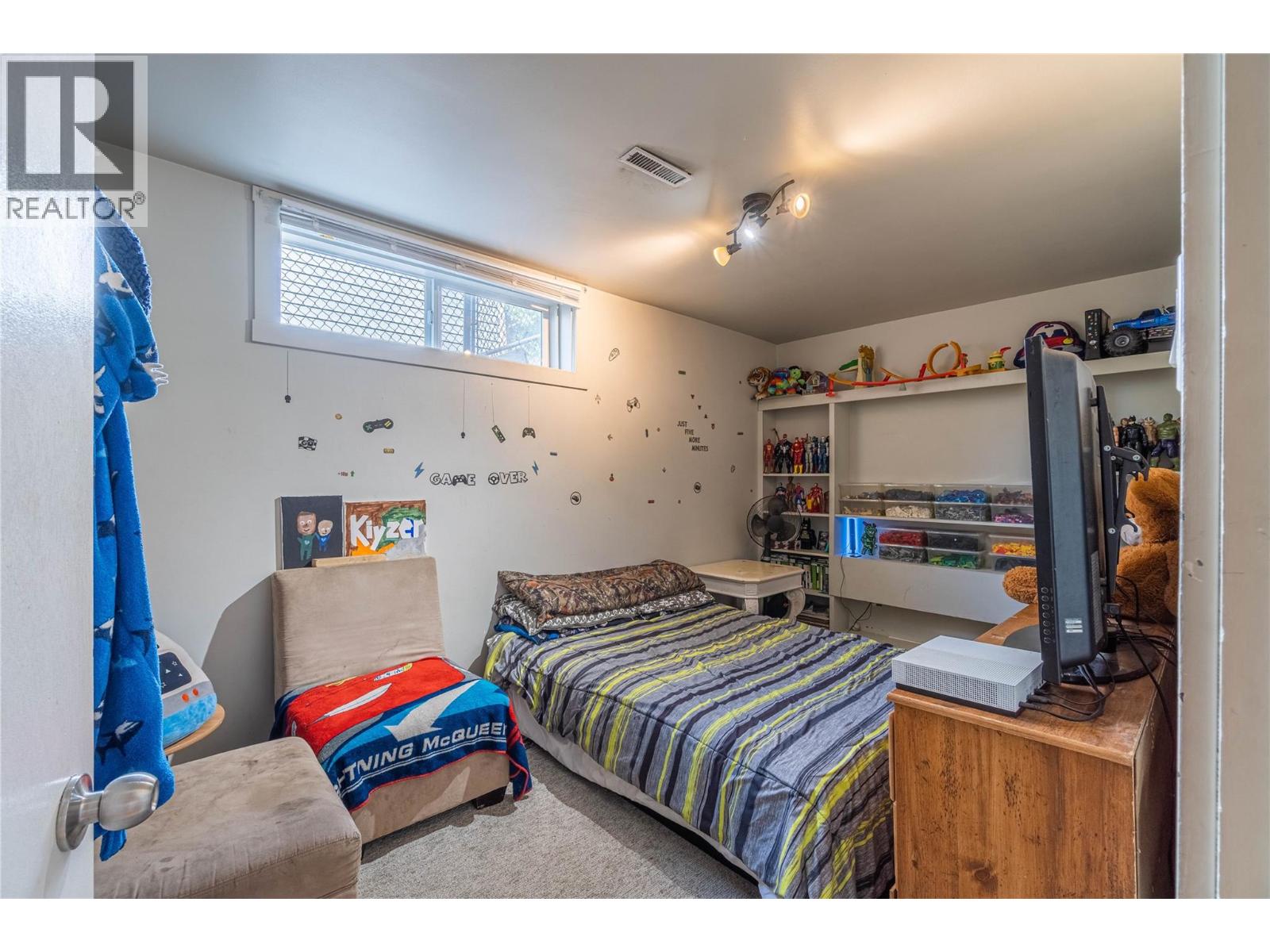 2215 BARBARA Avenue - 36