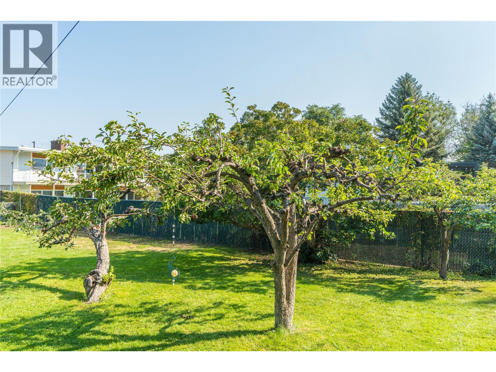 2215 BARBARA Avenue - 57