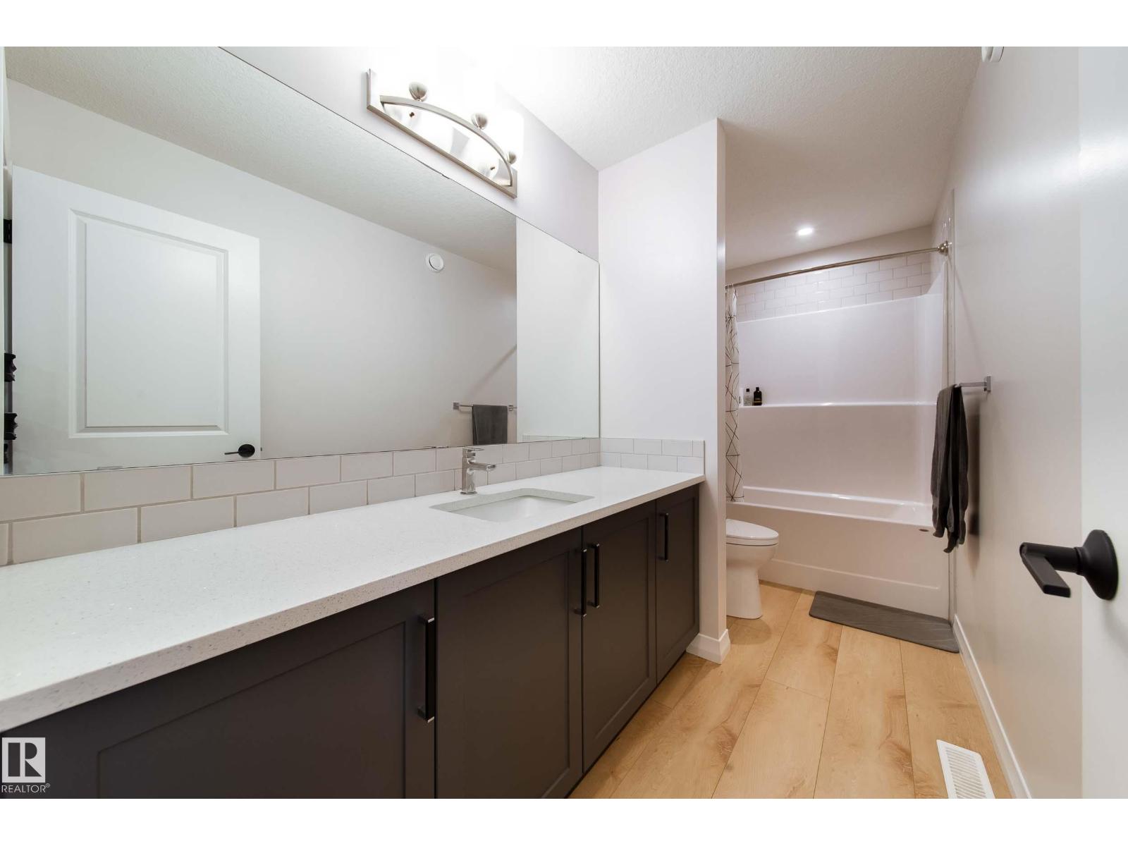 21035 128 AV NW - Image 17