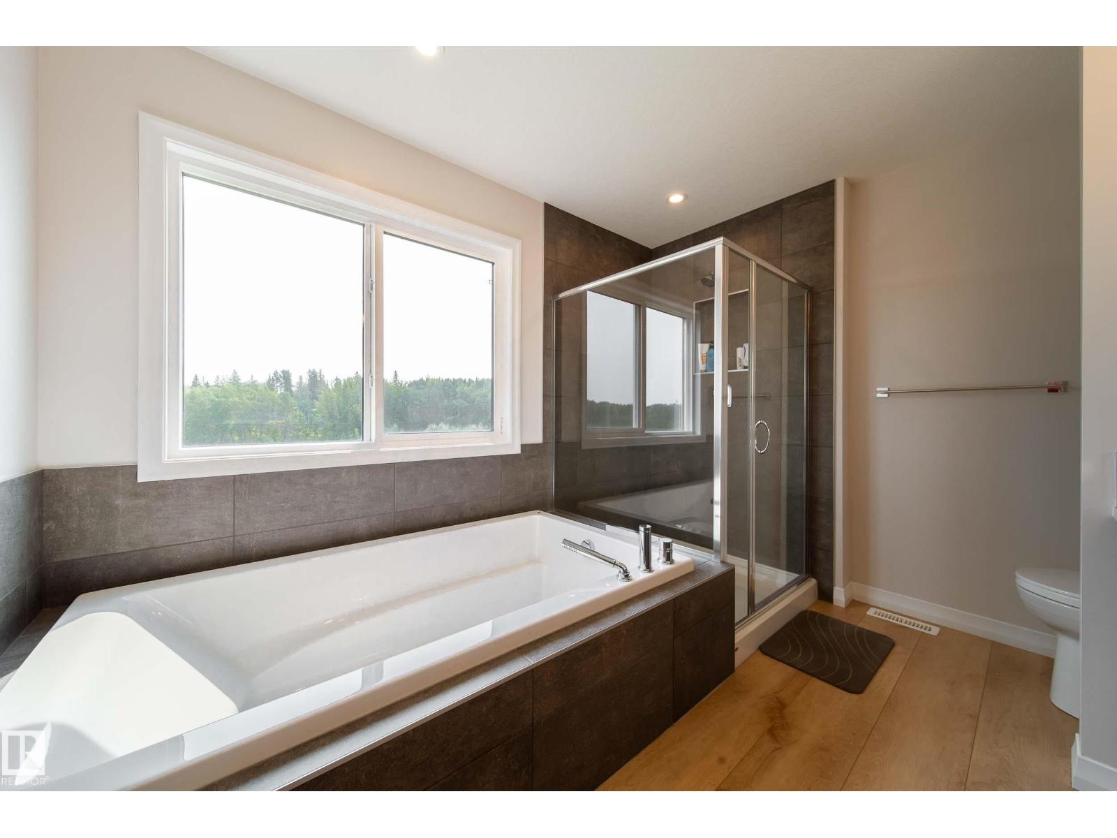 21035 128 AV NW - 21