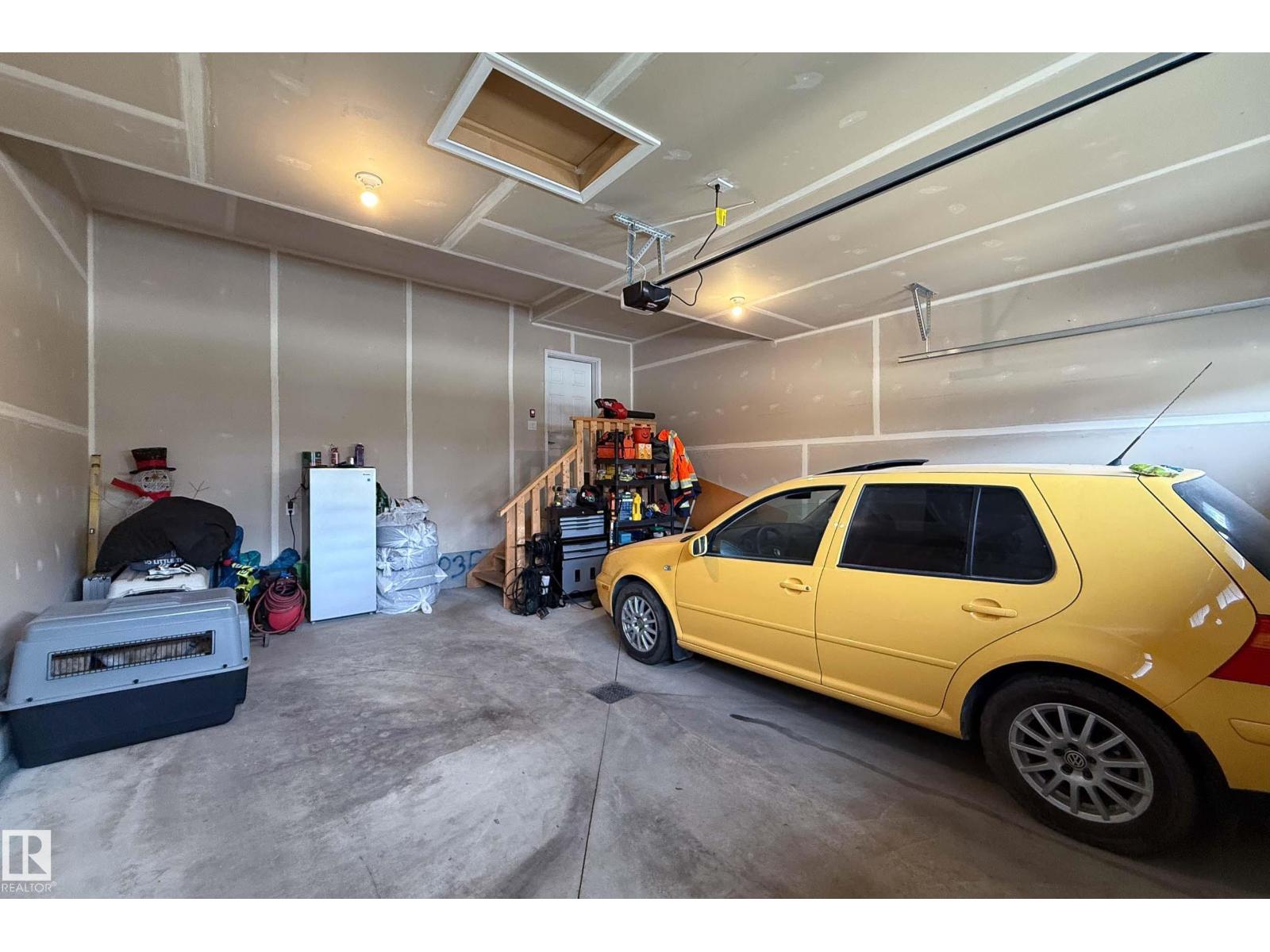 21035 128 AV NW - 28