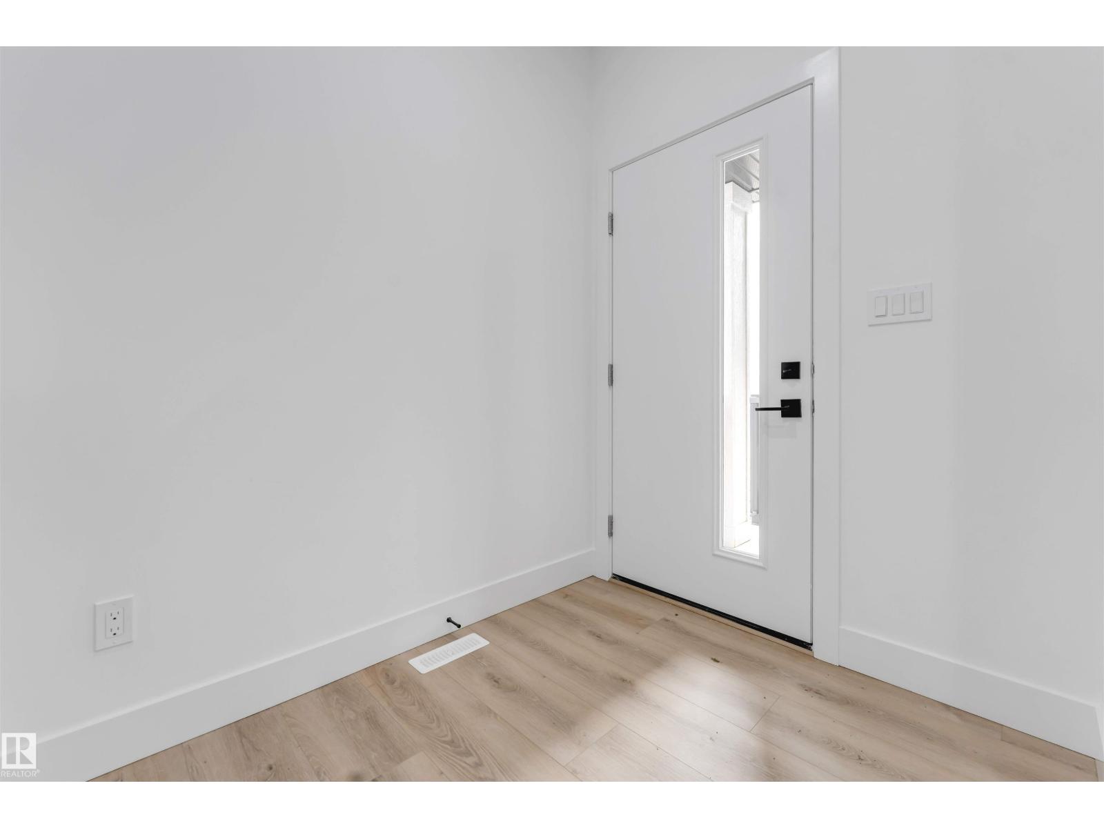 4234 63 ST - Image 6