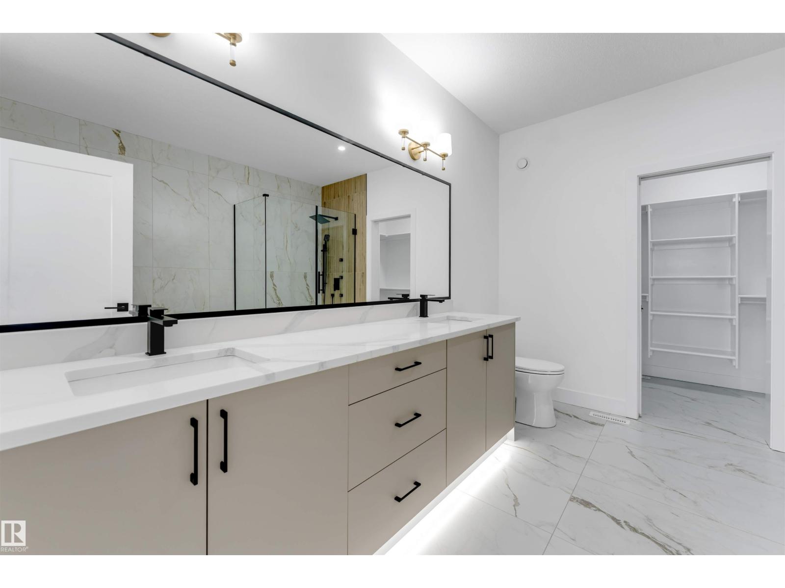 4234 63 ST - Image 27
