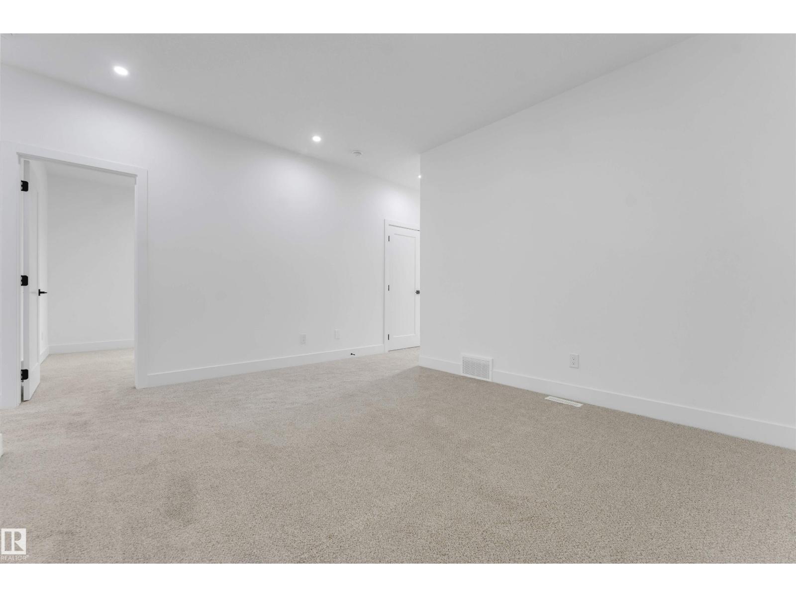 4234 63 ST - 31