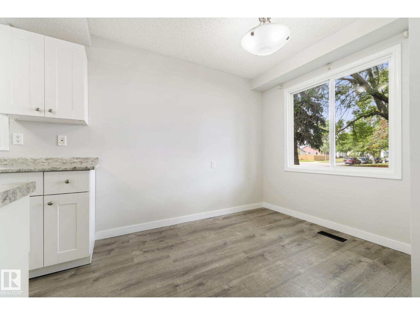 6533 180 ST NW - 10