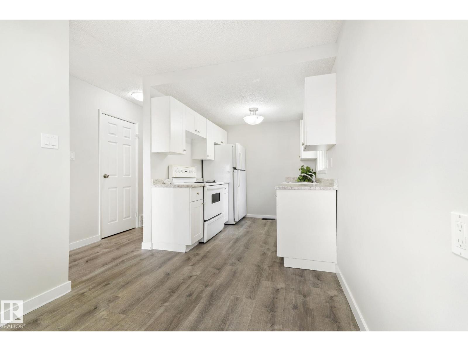 6533 180 ST NW - 12