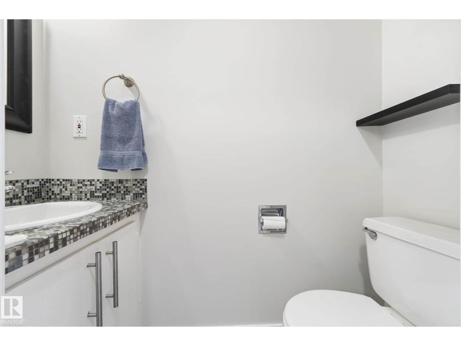 6533 180 ST NW - 17