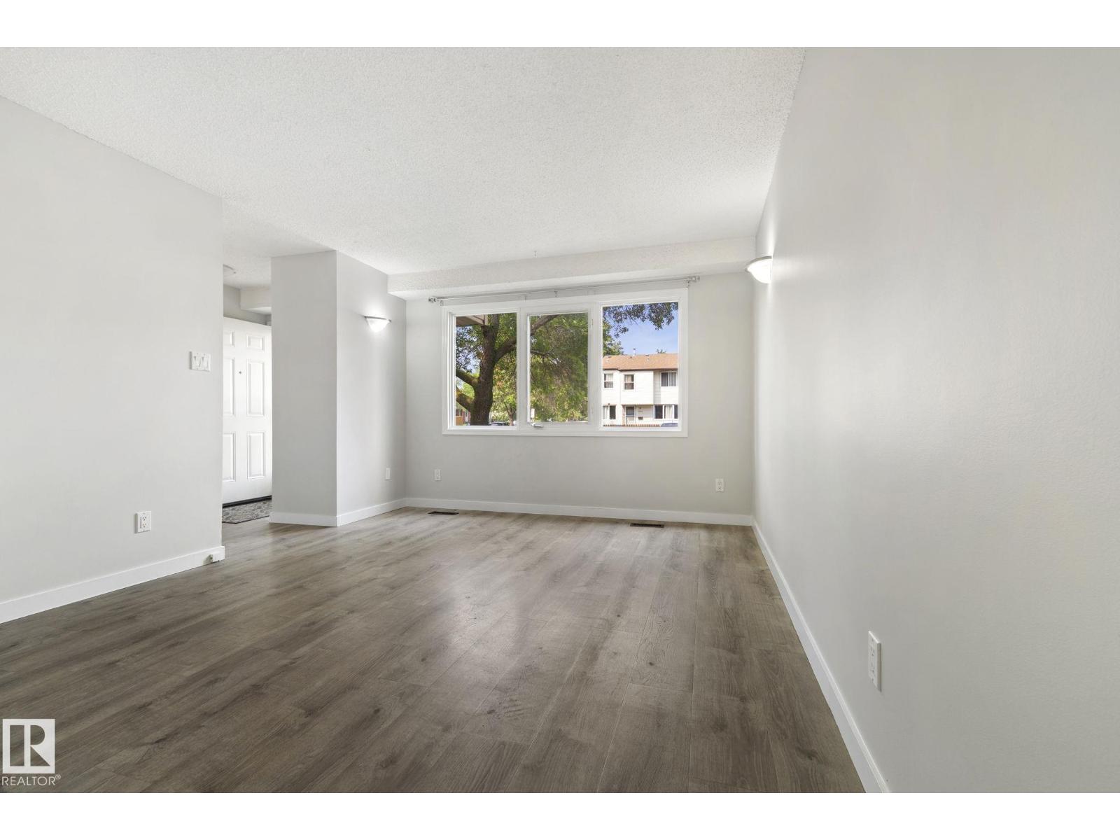 6533 180 ST NW - 20