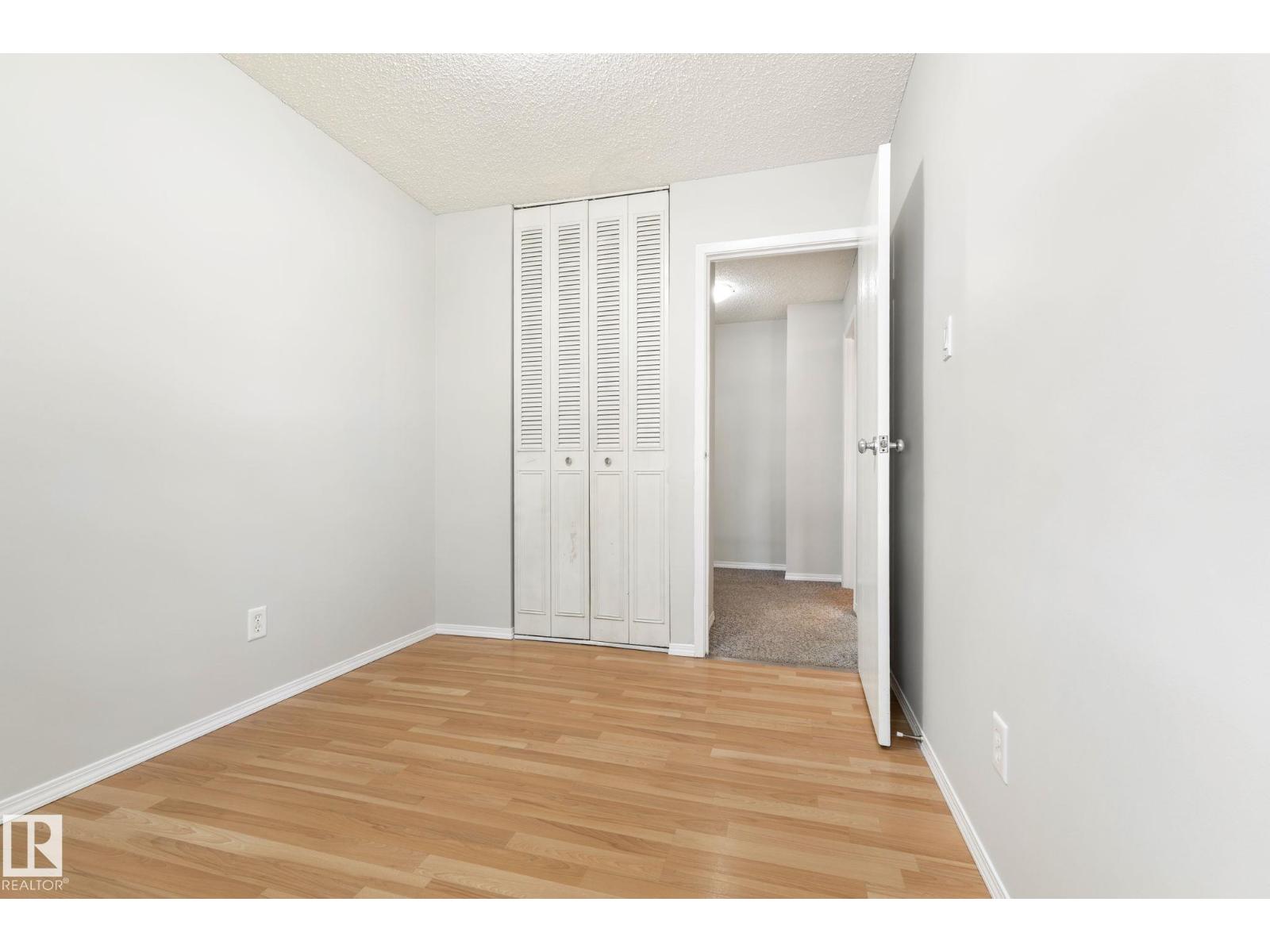 6533 180 ST NW - 28