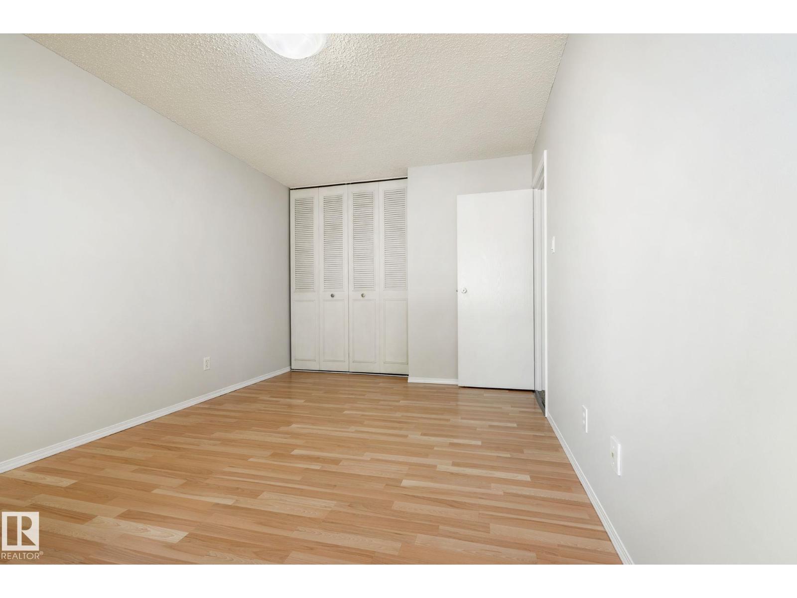 6533 180 ST NW - 34