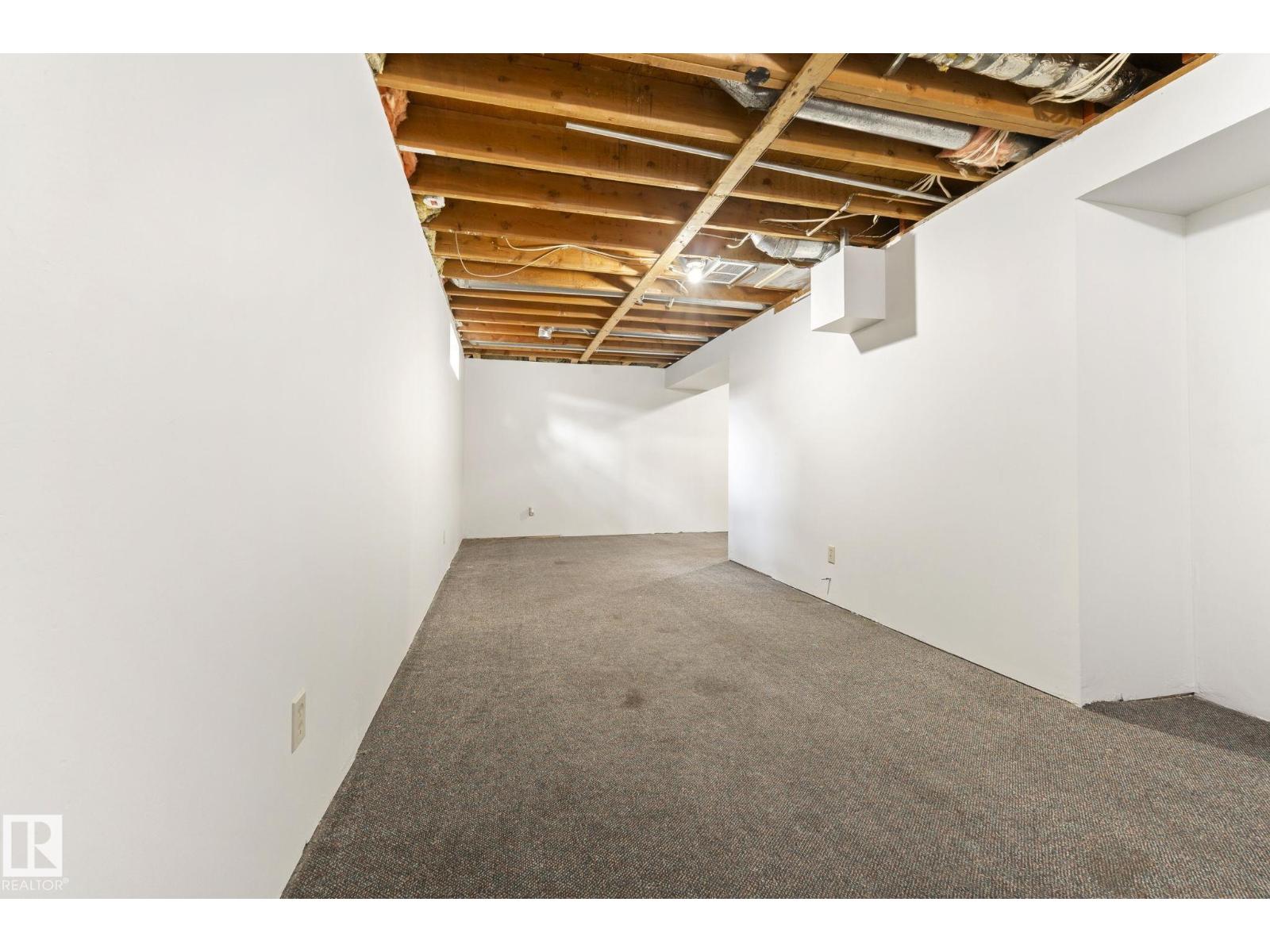 6533 180 ST NW - 39
