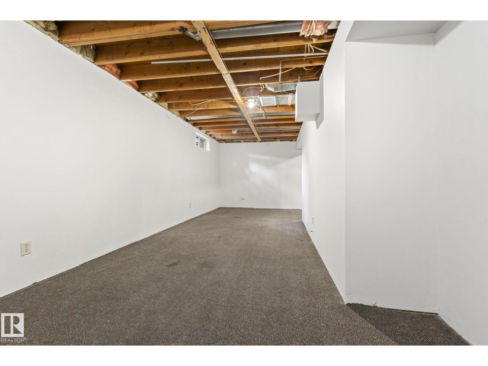 6533 180 ST NW - 40
