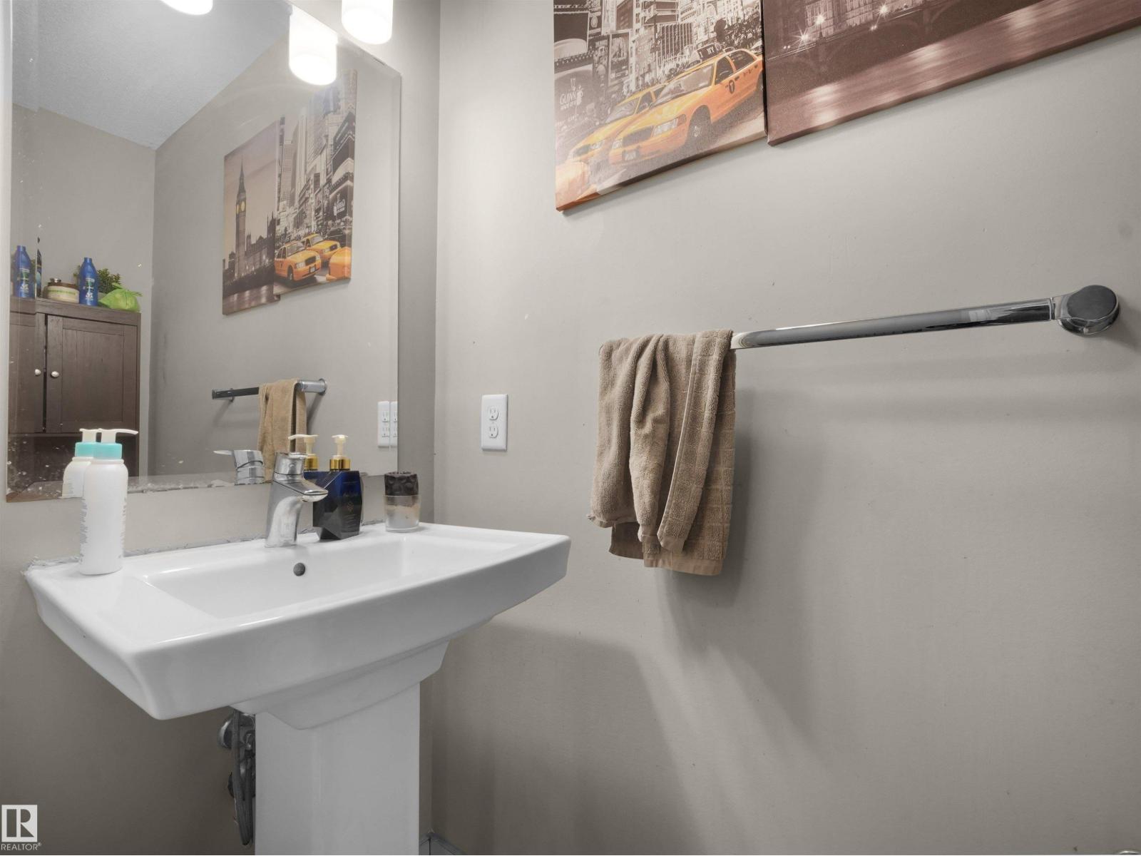 1216 29 AV NW NW - Image 32