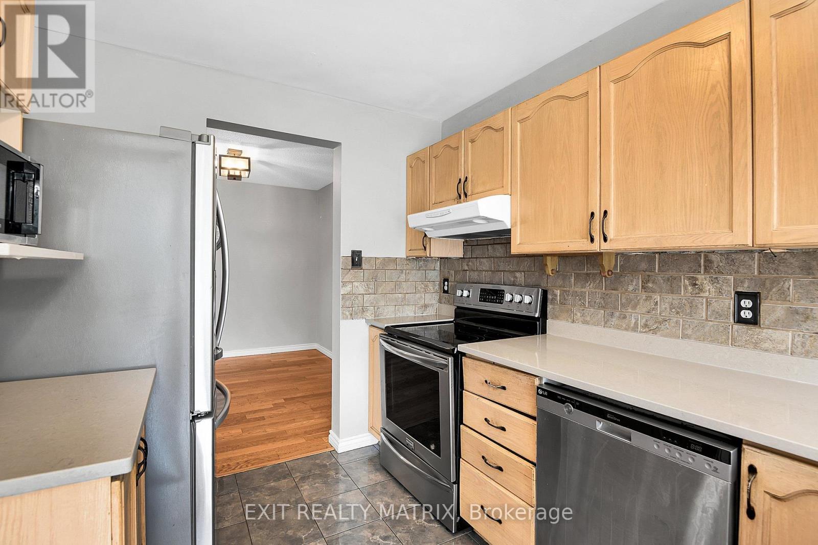 59 JACKMAN TERRACE - 15