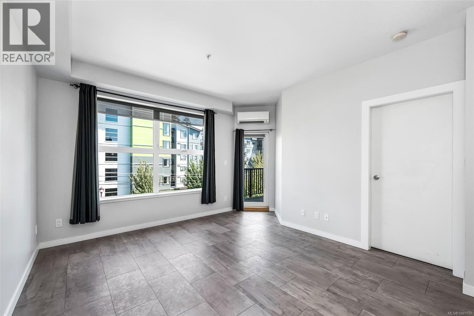 #302 2871 Jacklin Rd - 18