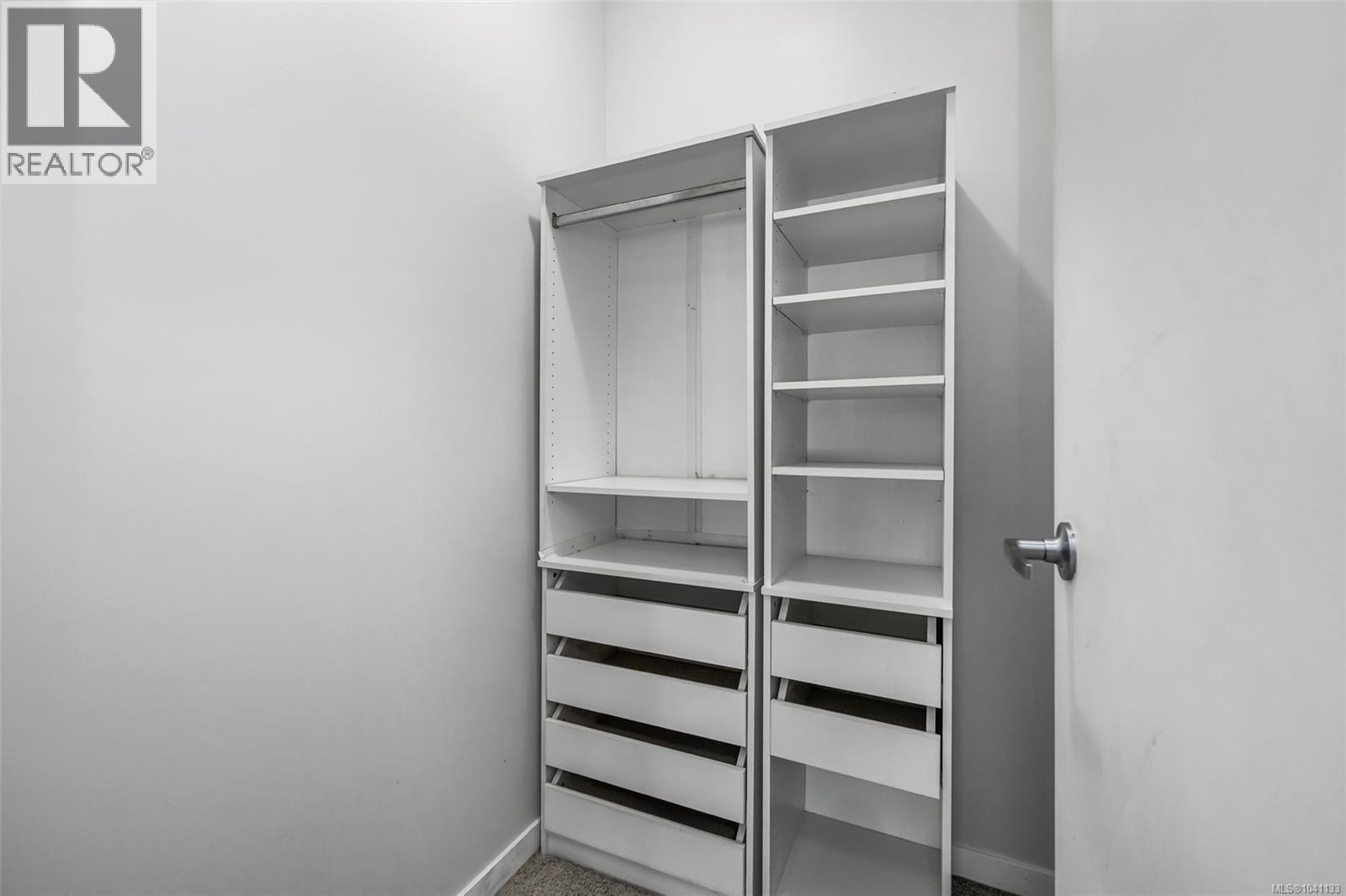 #302 2871 Jacklin Rd - 20
