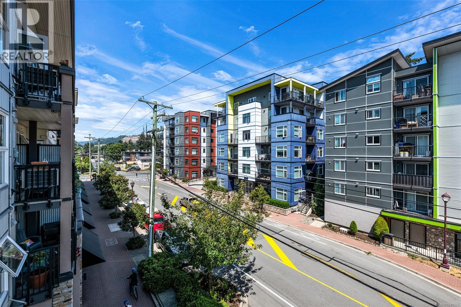 #302 2871 Jacklin Rd - 26