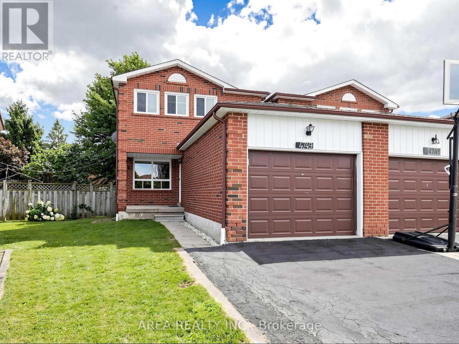 4749 EMPIRE CRESCENT - 1