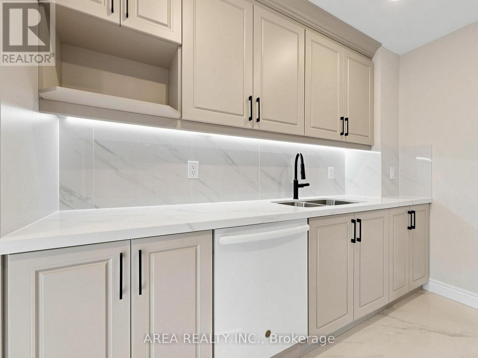 4749 EMPIRE CRESCENT - 12