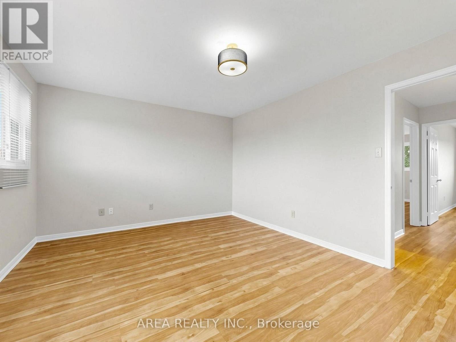 4749 EMPIRE CRESCENT - 28