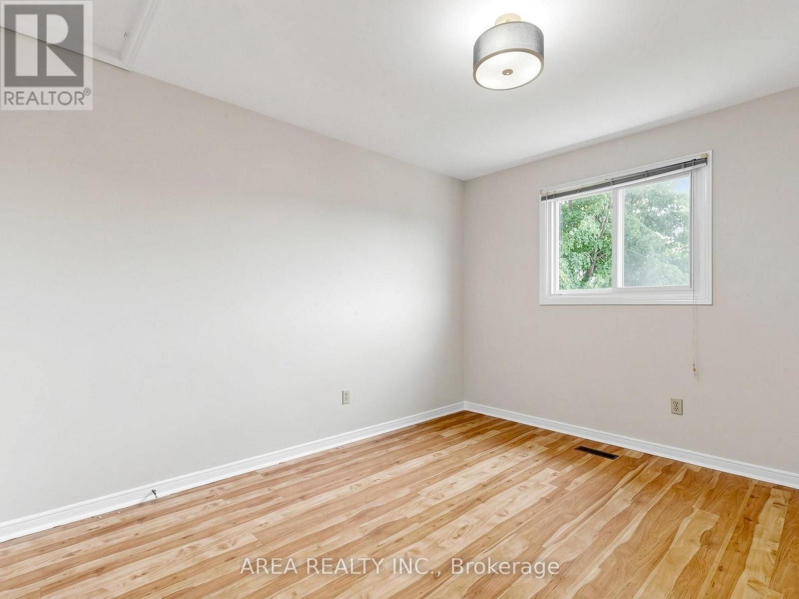 4749 EMPIRE CRESCENT - 30