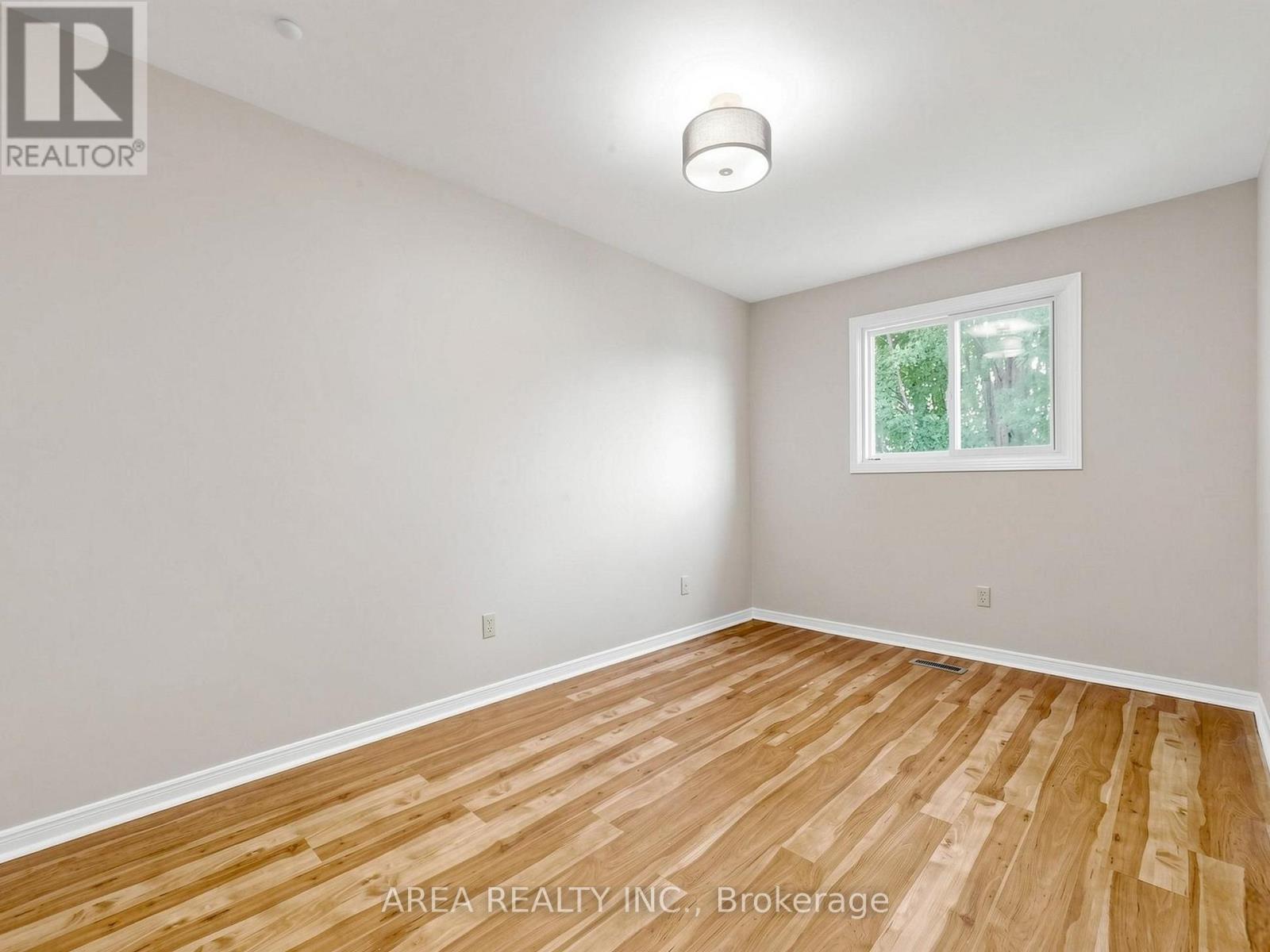 4749 EMPIRE CRESCENT - 33