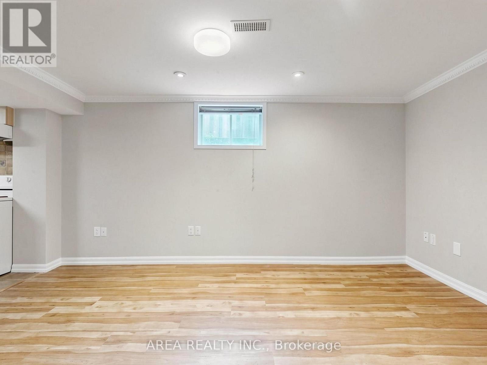 4749 EMPIRE CRESCENT - 41