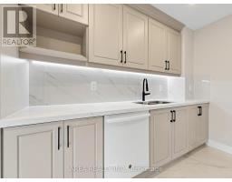 4749 Empire Crescent, Mississauga, ON L5R1M6 Photo 12