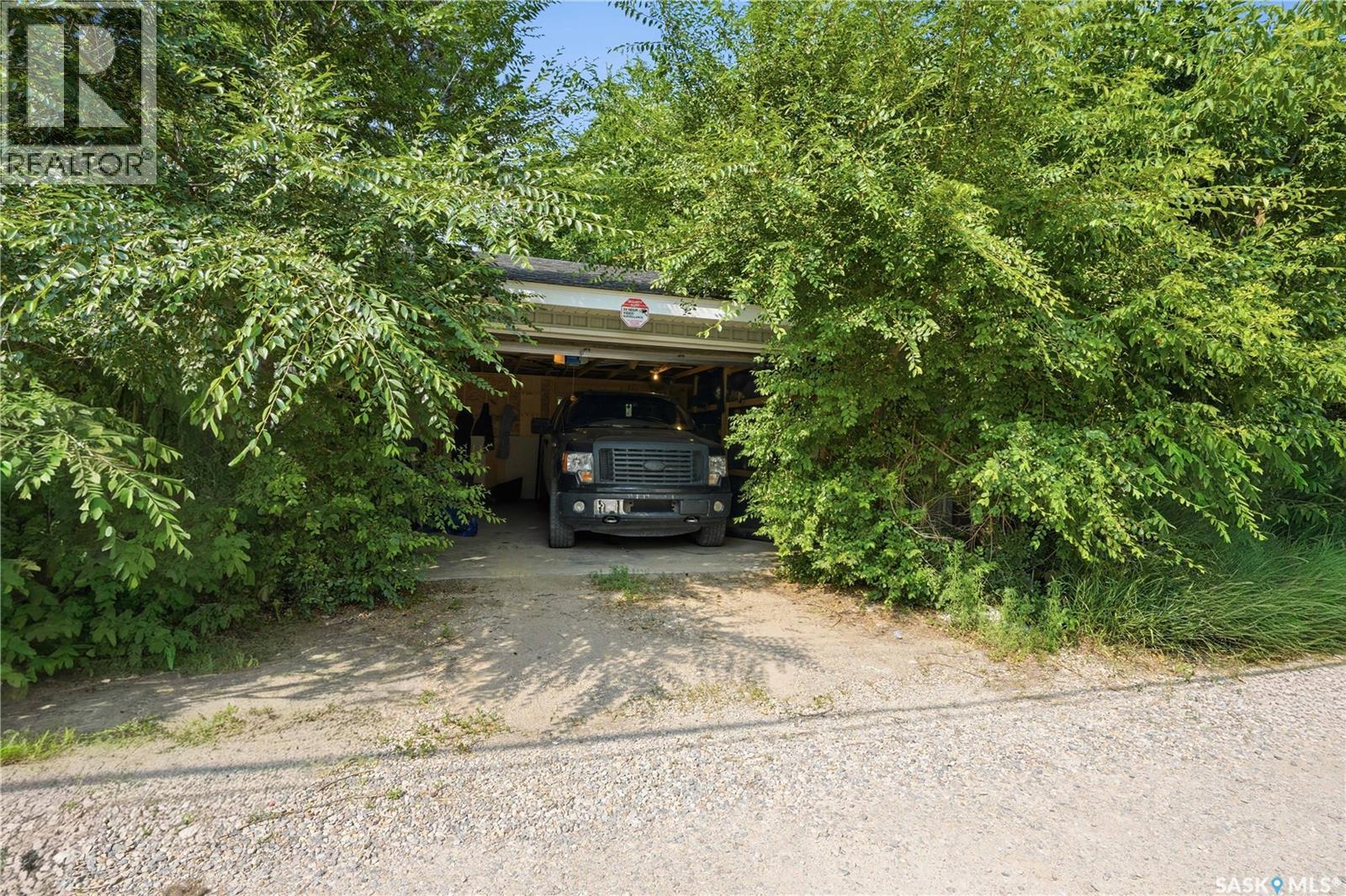 518 10th STREET E - Image 64