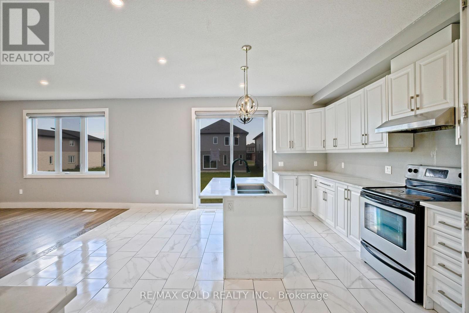 2606 BATEMAN TRAIL - 14