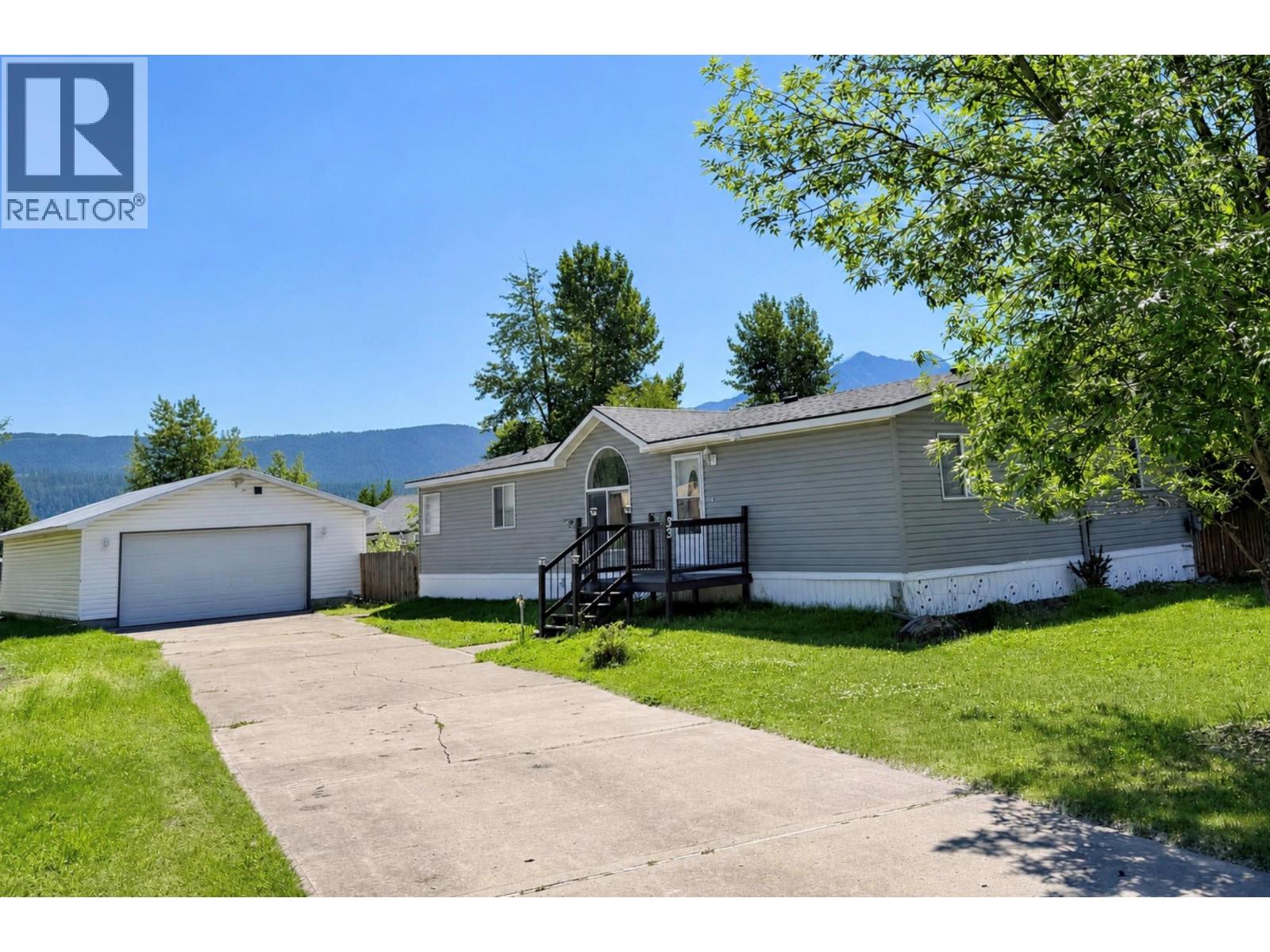 33 Dawson Crescent
