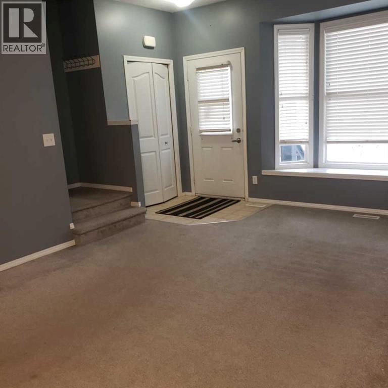 604, 2066 Luxstone Boulevard SW, Luxstone, Airdrie photo 2