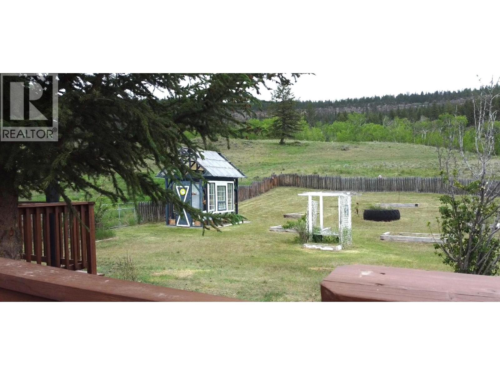 7350 CHILCOTIN 20 HIGHWAY - 30