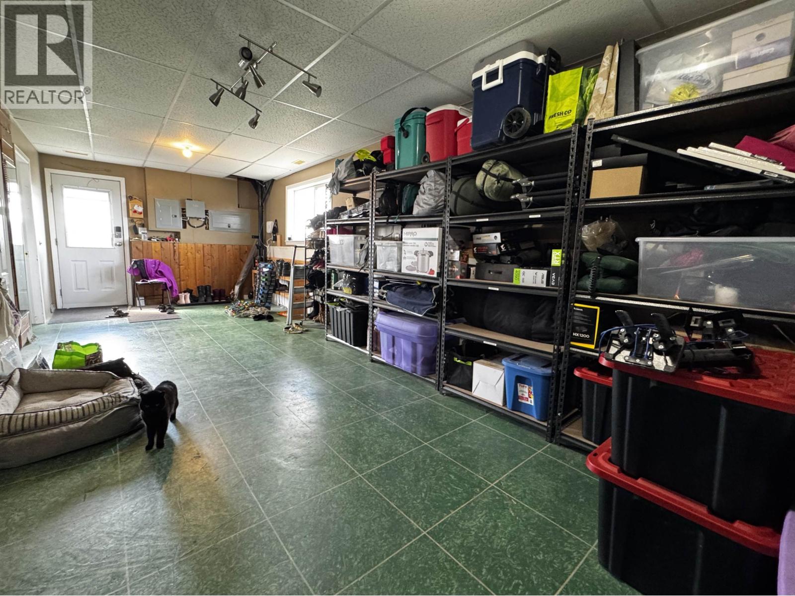 7350 CHILCOTIN 20 HIGHWAY - 22