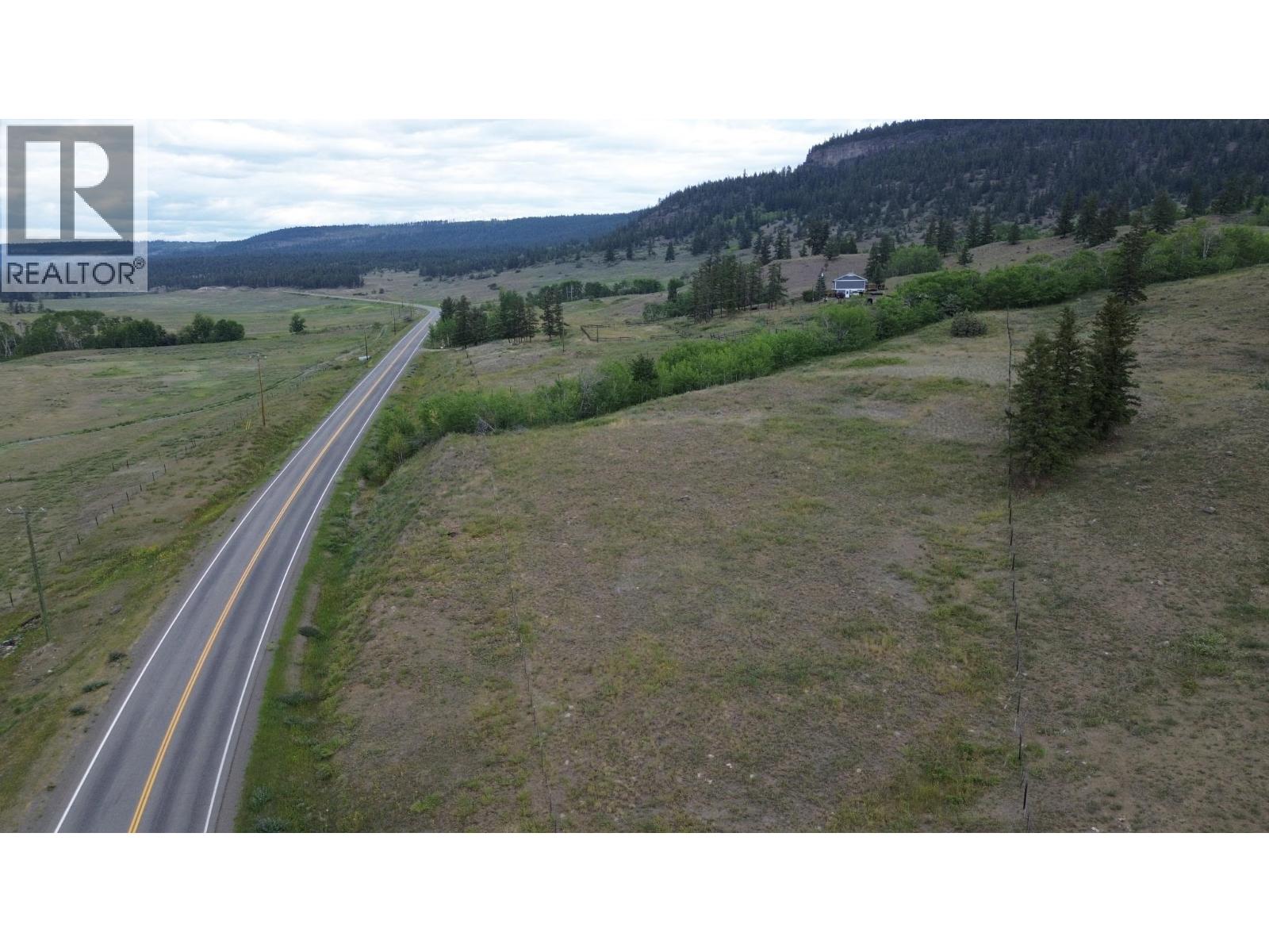 7350 CHILCOTIN 20 HIGHWAY - 35