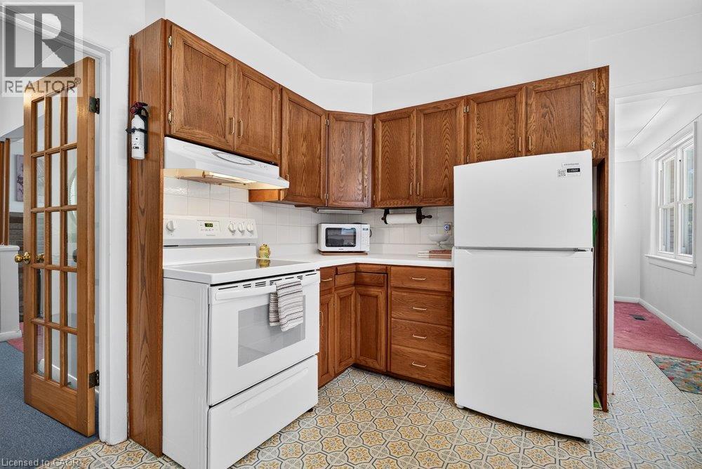 392 HENDERSON Road - 15