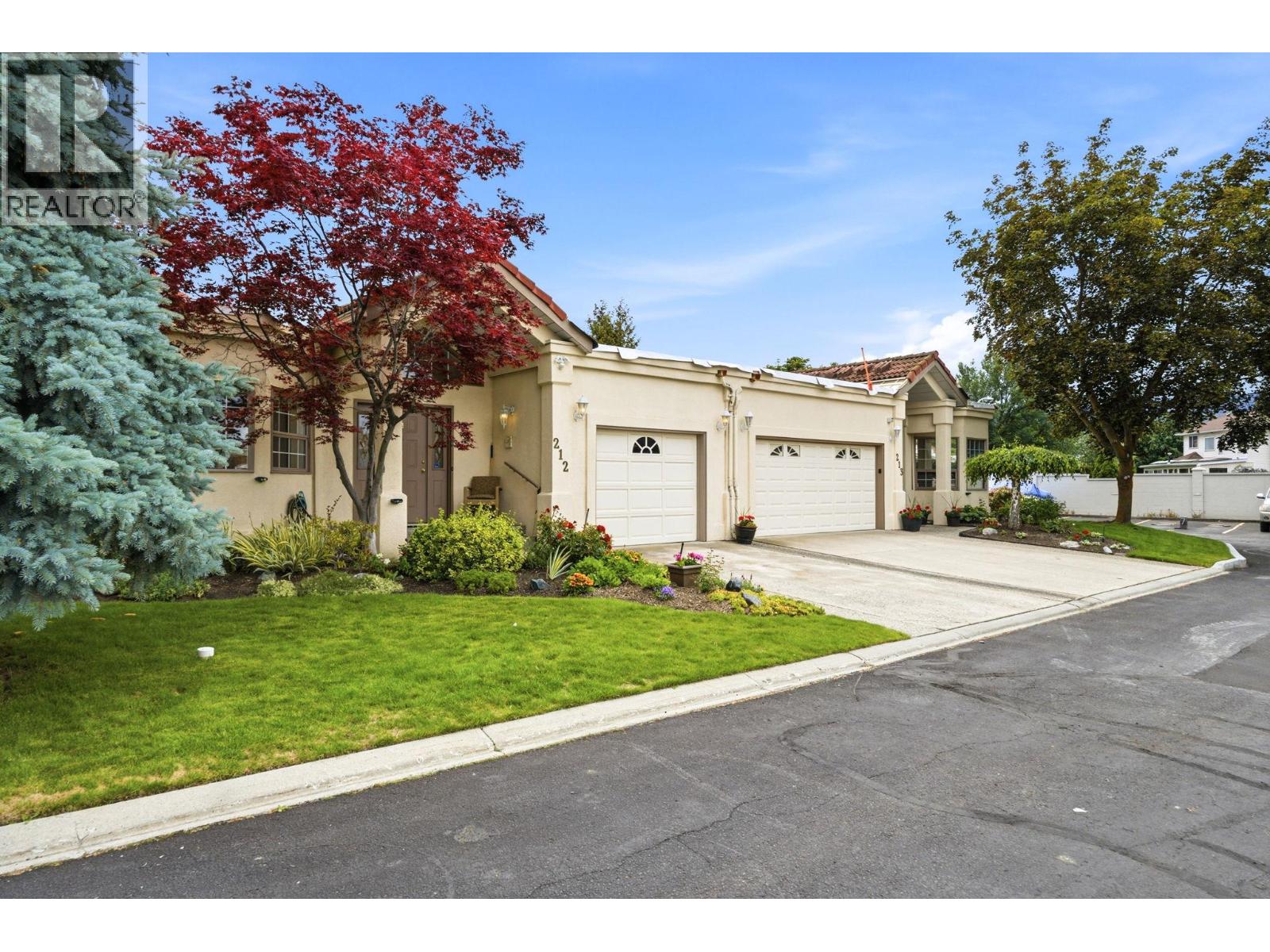 #212 650 Lexington Drive - 3