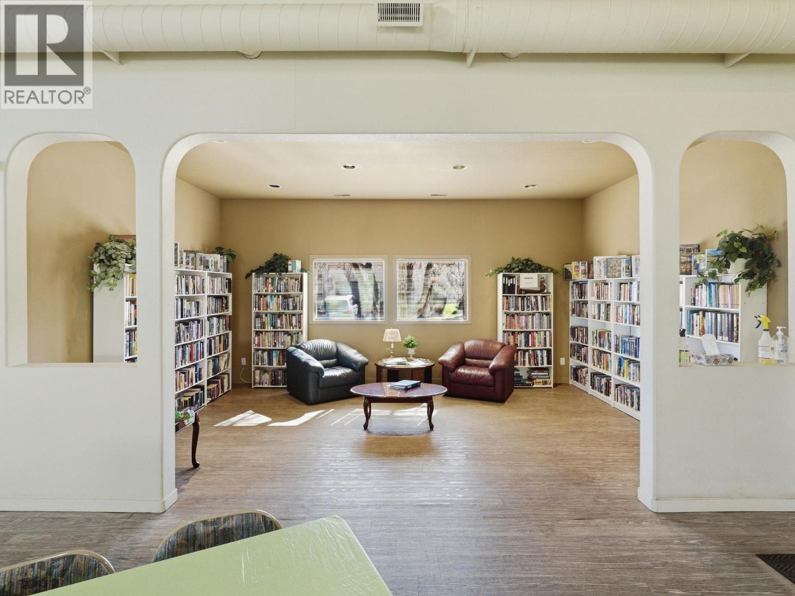 #212 650 Lexington Drive - 39