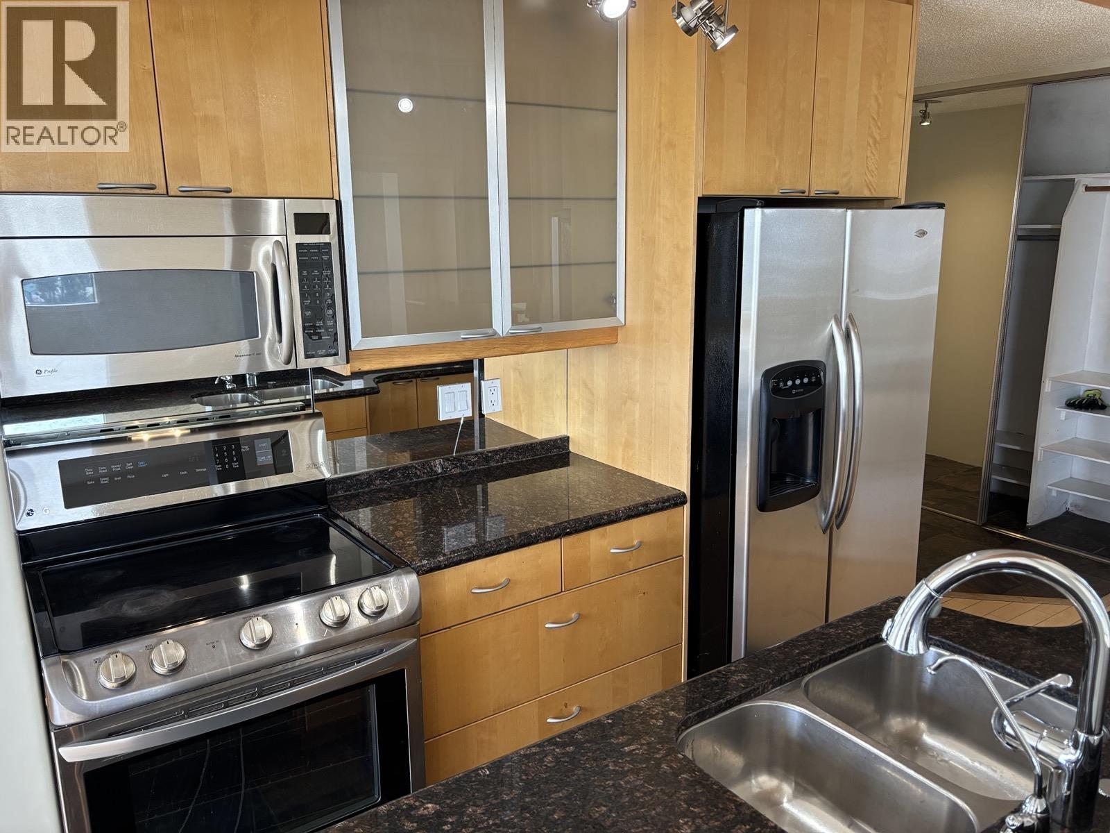 803 209 CARNARVON STREET, New Westminster — photo 5