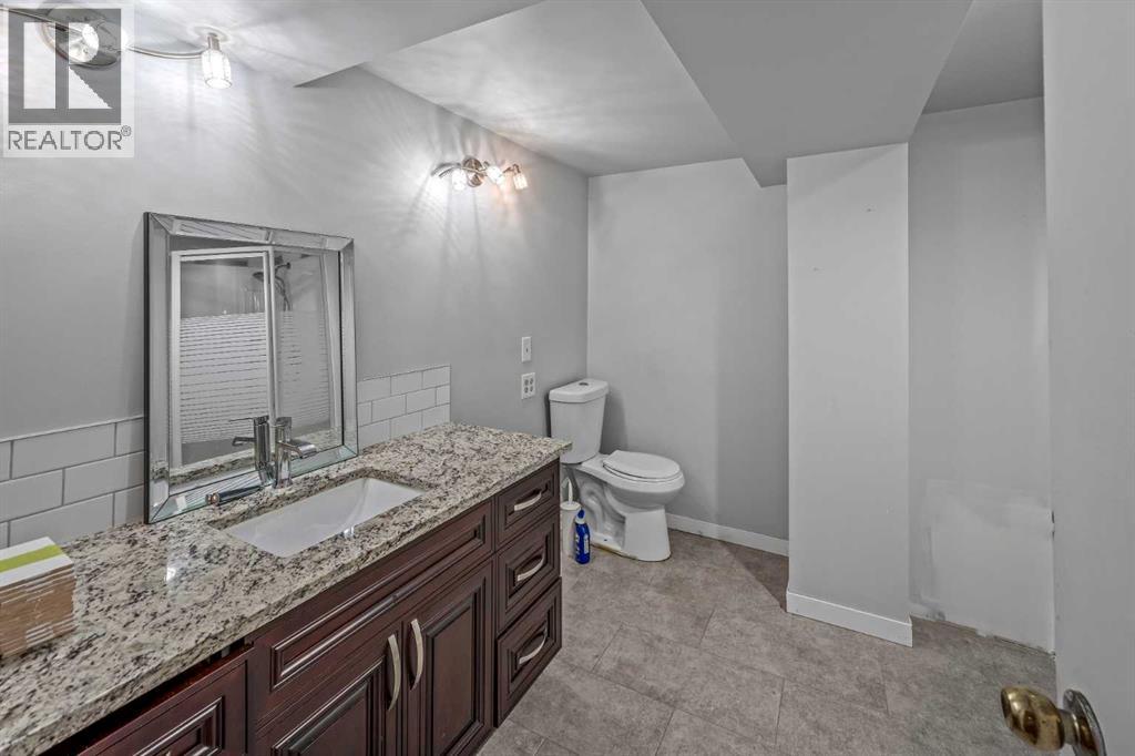 227 Manora Crescent NE - Image 25