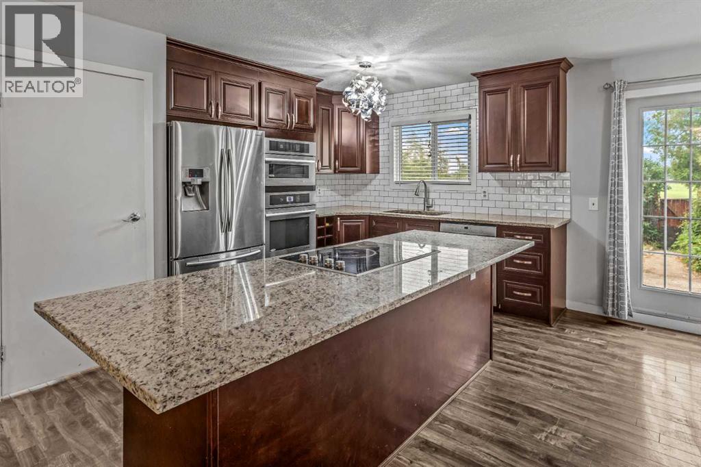 227 Manora Crescent NE - Image 9