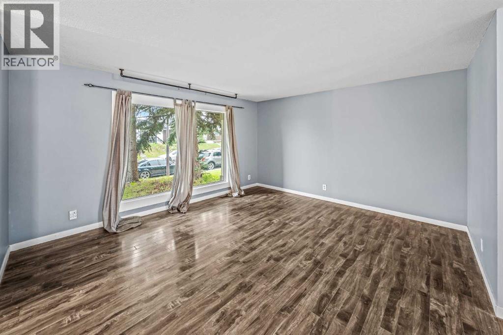 227 Manora Crescent NE - Image 14