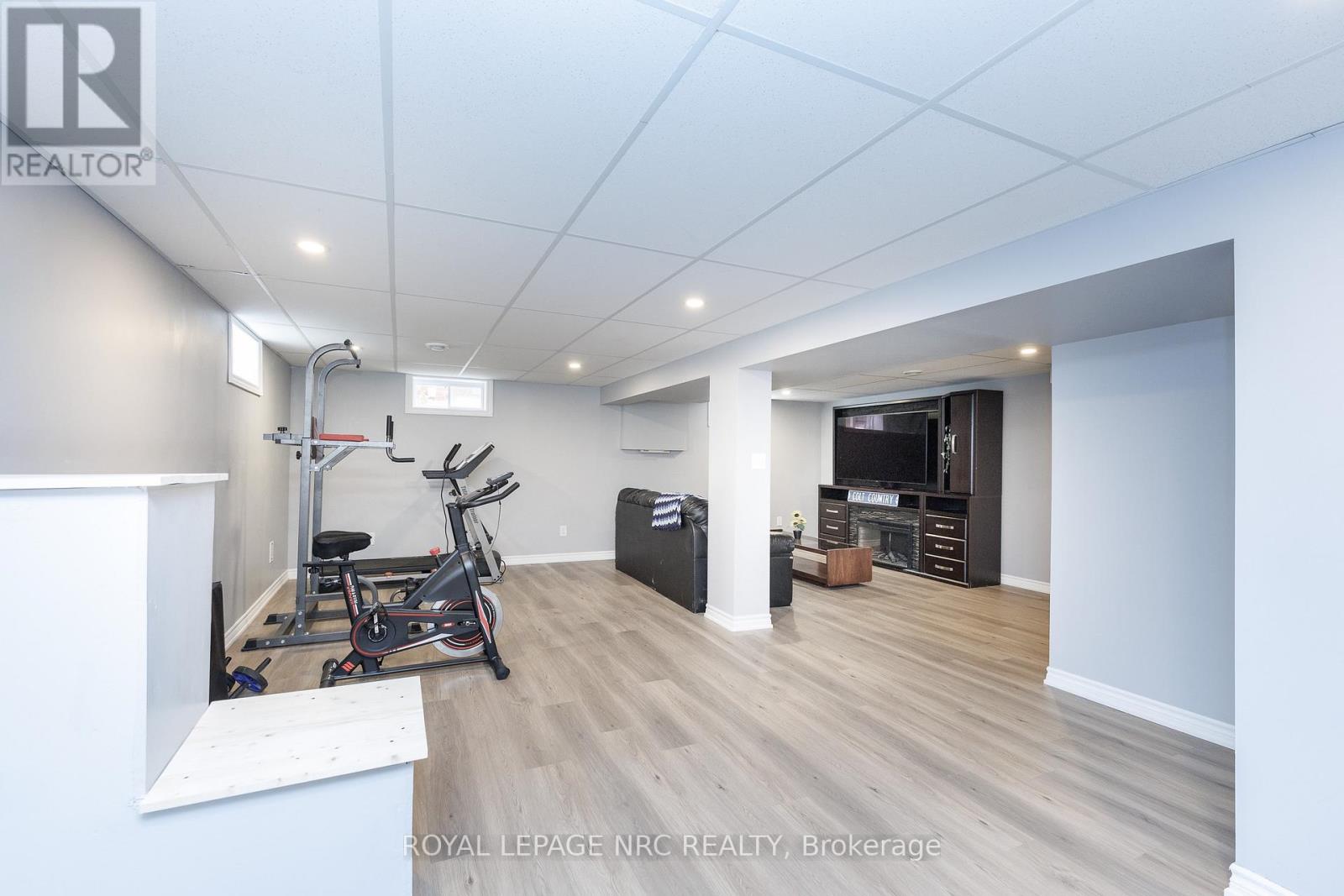 3676 DORCHESTER ROAD - 28