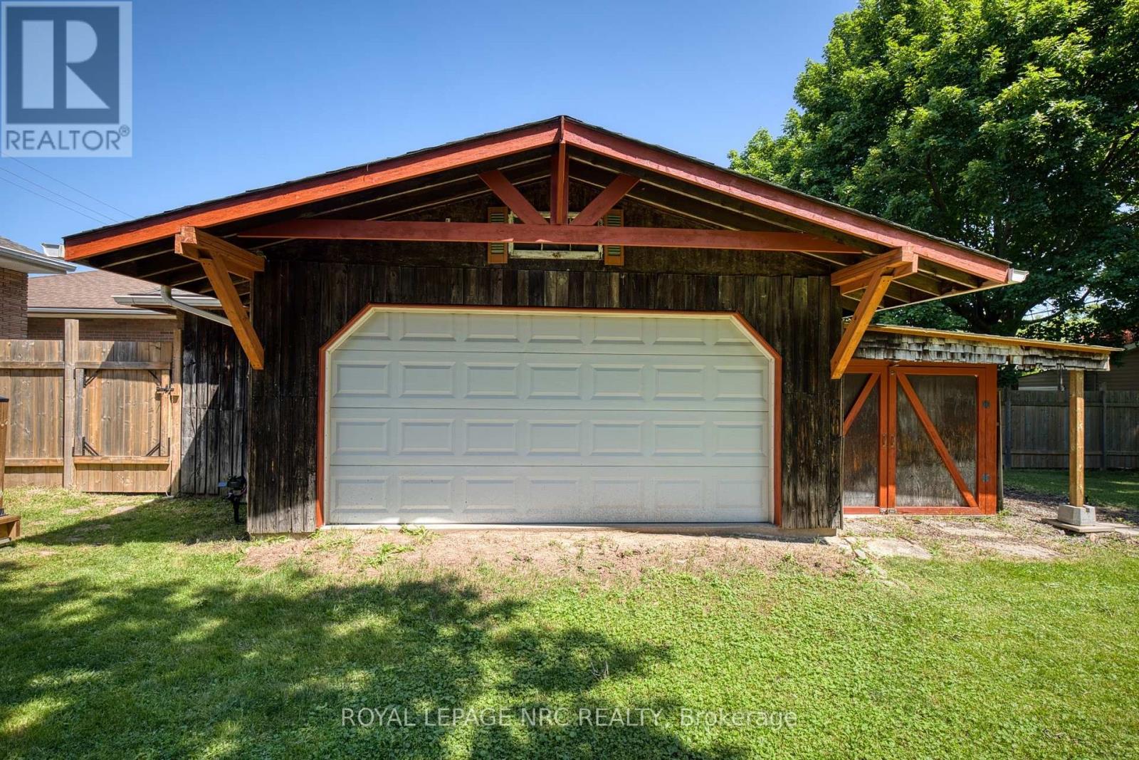 3676 DORCHESTER ROAD - 3