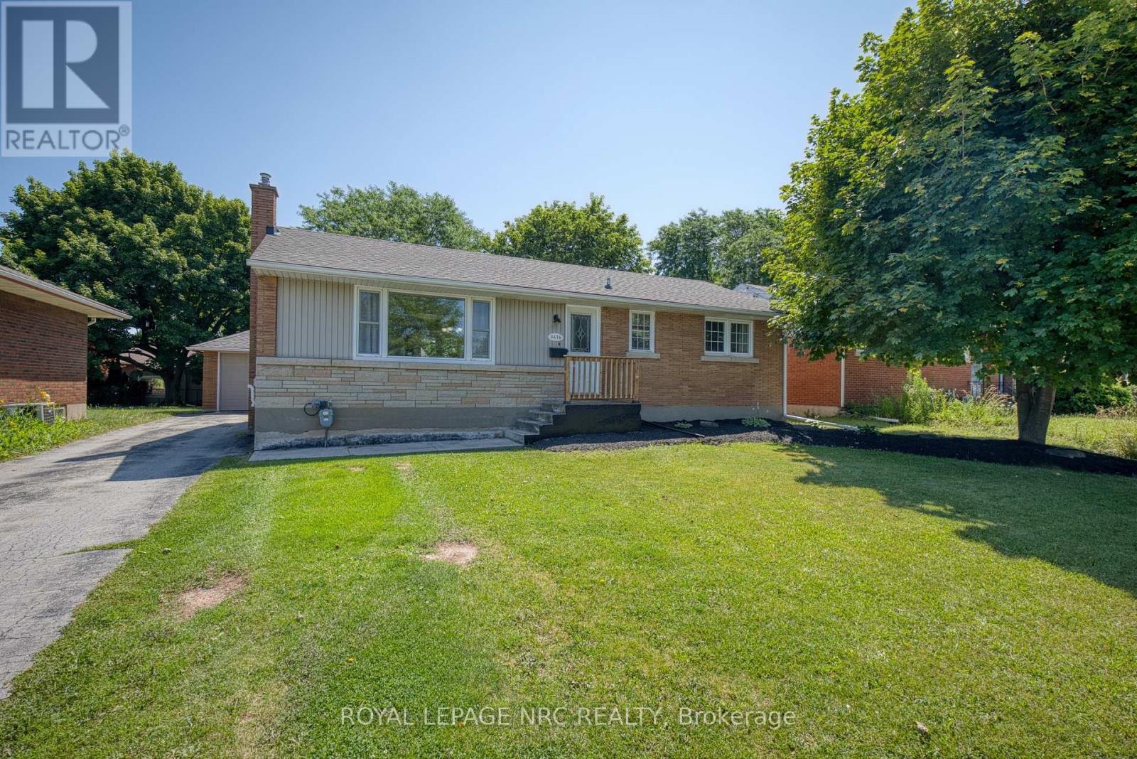 3676 DORCHESTER ROAD - 5