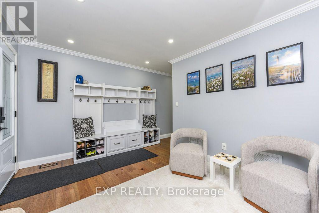 65 JESSOP DRIVE - 16
